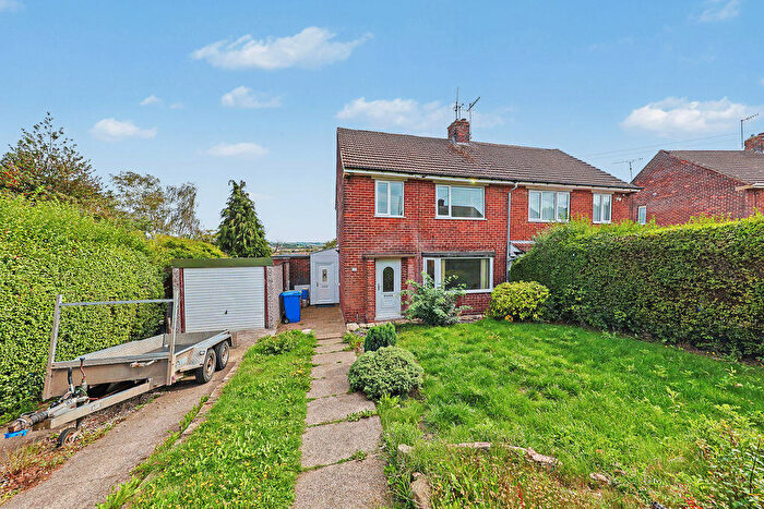 3 Bedroom Semi-Detached House For Sale In Curbar Curve, Inkersall, Chesterfield, S43