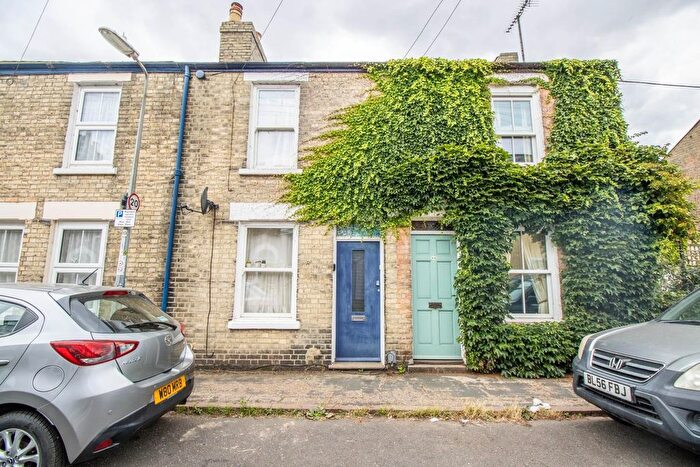 2 Bedroom Terraced House To Rent In Sturton Street, Cambridge, CB1