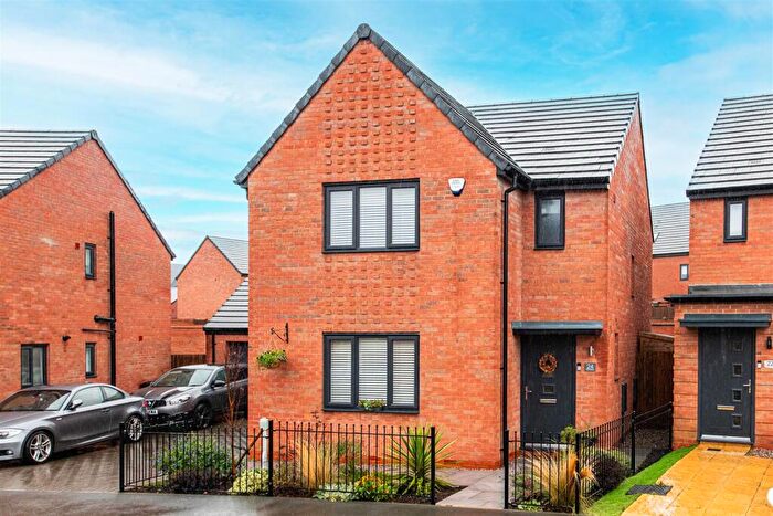 3 Bedroom Detached House For Sale In Knollys Meadow, Wellingborough, NN8