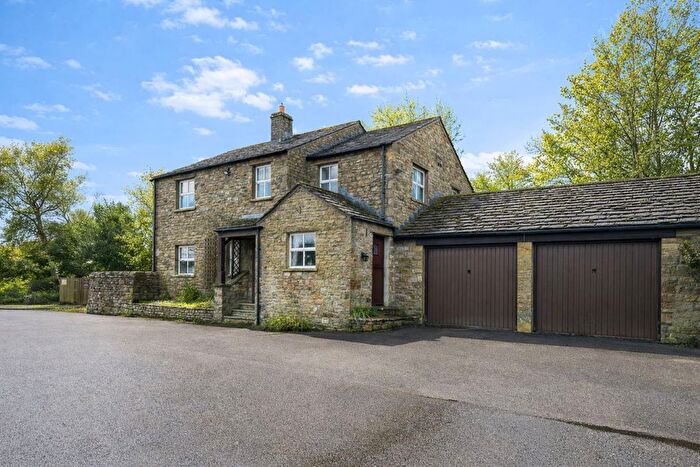 4 Bedroom Detached House For Sale In Meadow View, Aysgarth, Leyburn, North Yorkshire, DL8