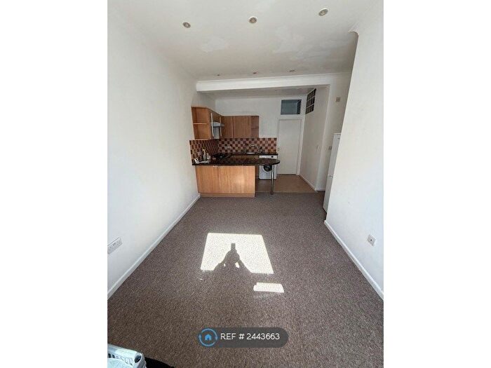 1 Bedroom Flat To Rent In Stanmore Road, Watford, WD24