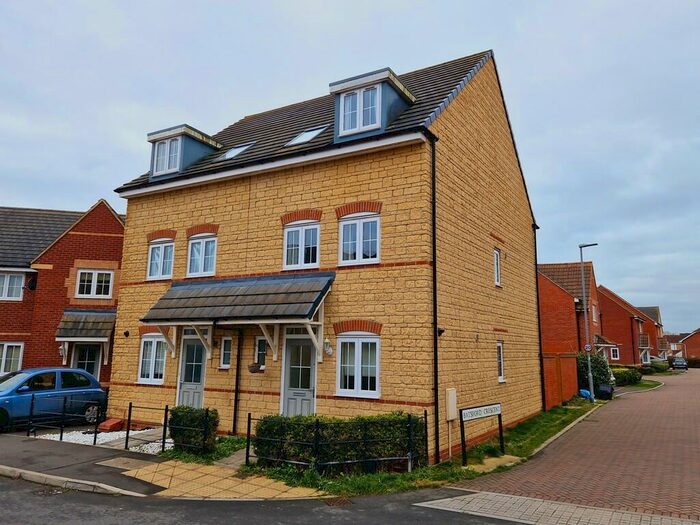 3 Bedroom Semi-Detached House To Rent In Greycing Street, St Andrews Ridge, Swindon, SN25