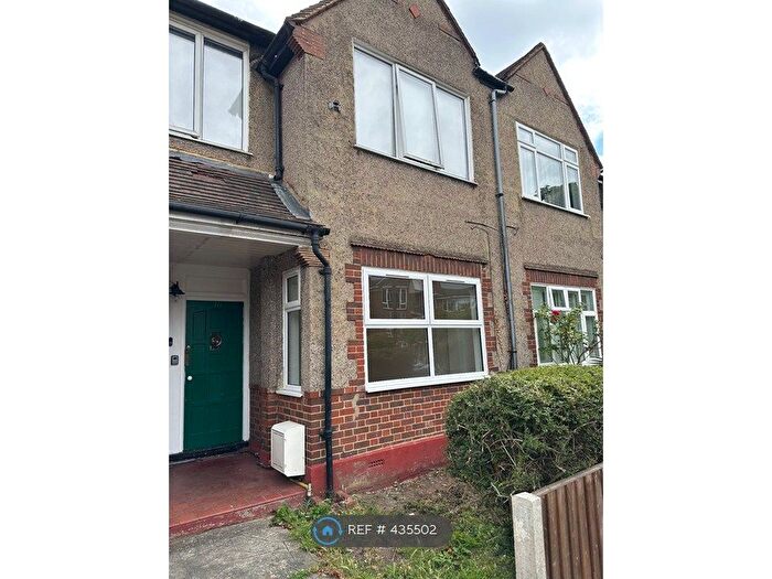 1 Bedroom Flat To Rent In Selby Road, London, SE20