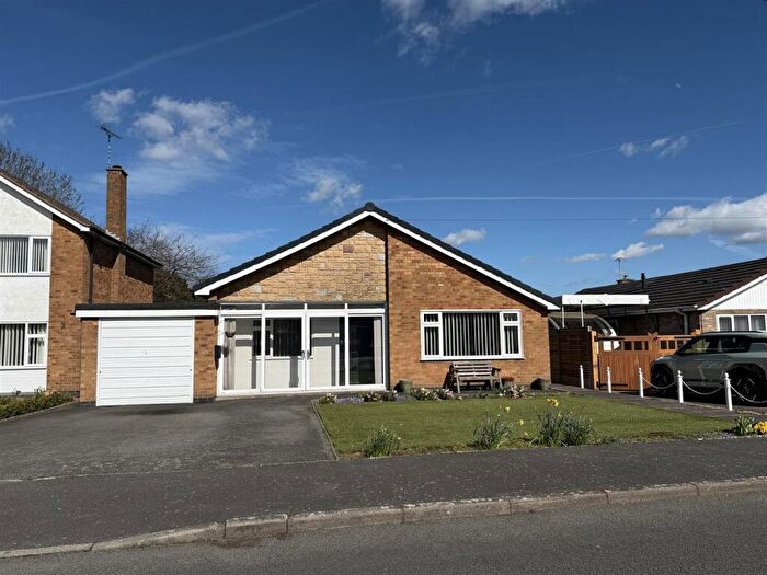 3 Bedroom Detached Bungalow For Sale In Windermere Drive, Croft, LE9