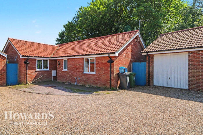 3 Bedroom Detached Bungalow For Sale In New Road, Catfield, NR29