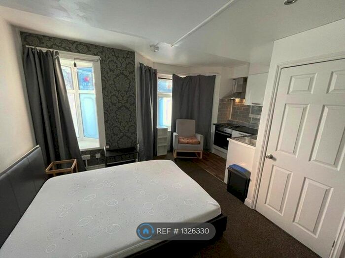 Studio To Rent In Ceres Road, London SE18