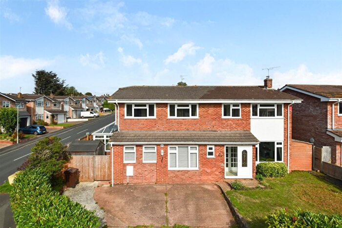 6 Bedroom Detached House For Sale In Colebrooke Lane, Cullompton, EX15