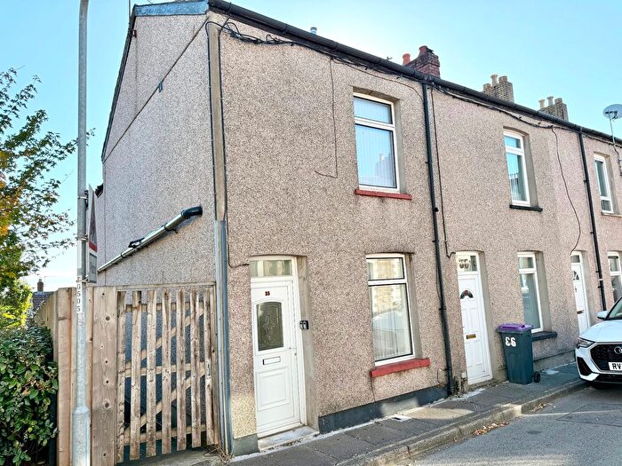 3 Bedroom End Of Terrace House To Rent In Oxford Street, Griffithstown, Pontypool, NP4