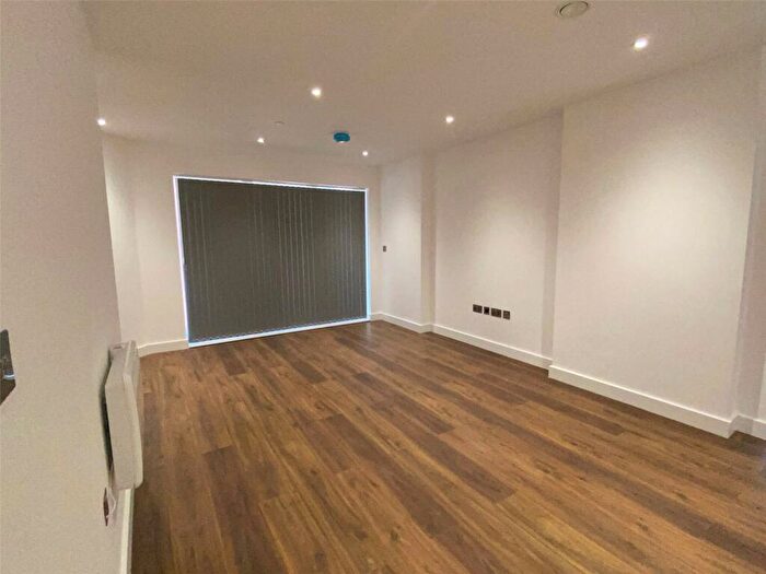 1 Bedroom Apartment To Rent In The Grand Exchange, Market Street, Bracknell, Berkshire, RG12