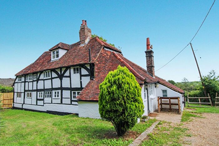 4 Bedroom Detached House To Rent In Mid Holmwood, Dorking, RH5