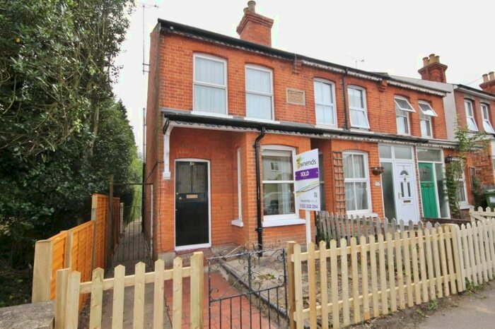 2 Bedroom Semi-Detached House To Rent In Belle Vue Road, Aldershot, GU12