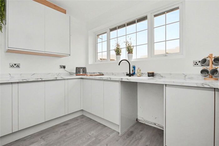 2 Bedroom Bungalow For Sale In Montague Crescent, Garforth, Leeds, West Yorkshire, LS25