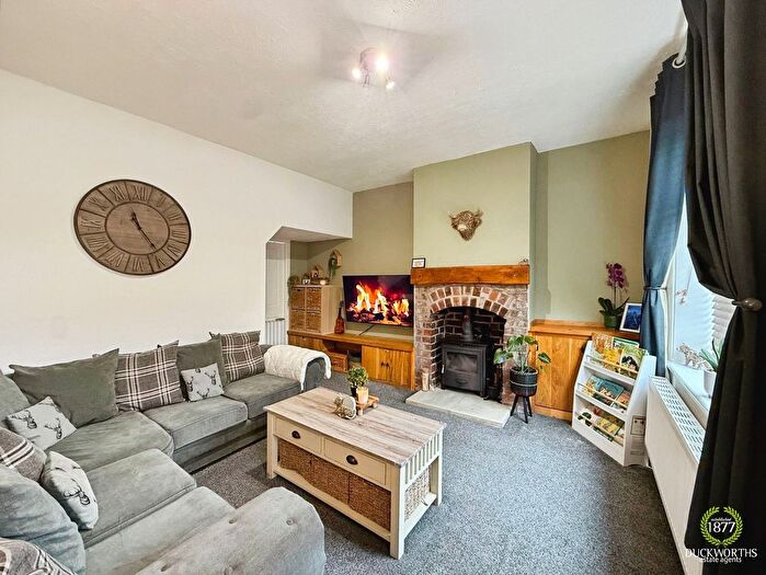 2 Bedroom Terraced House For Sale In Burnley Road, Briercliffe, BB10
