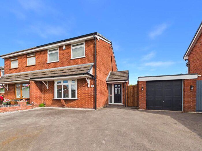 3 Bedroom Semi-Detached House To Rent In Stour Road, Tyldesley, M29