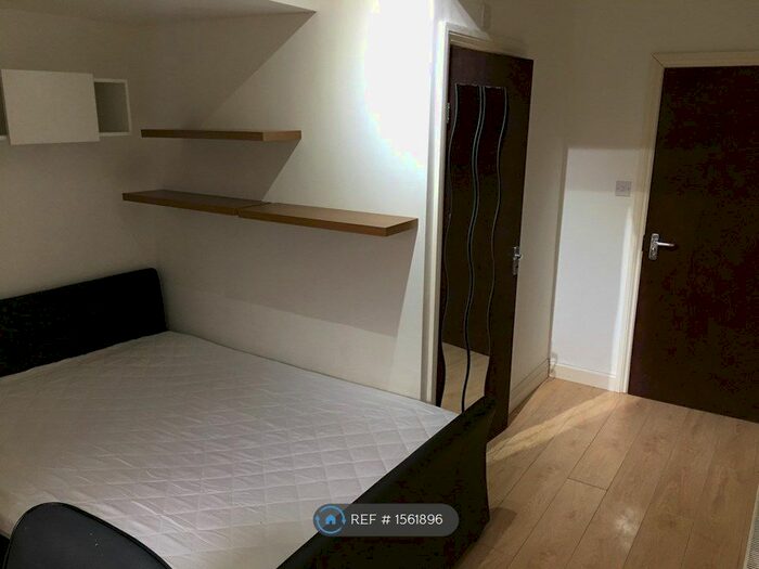 Studio To Rent In Prior Deram Walk, Coventry, CV4