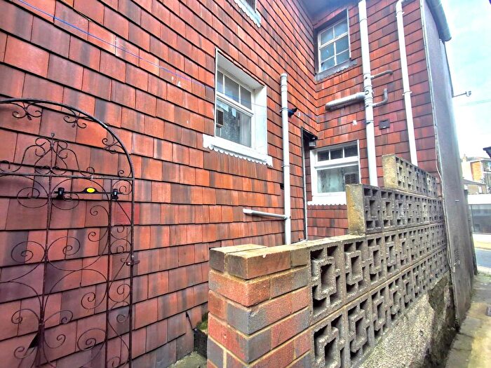 1 Bedroom Flat To Rent In George Street, Ryde, PO33