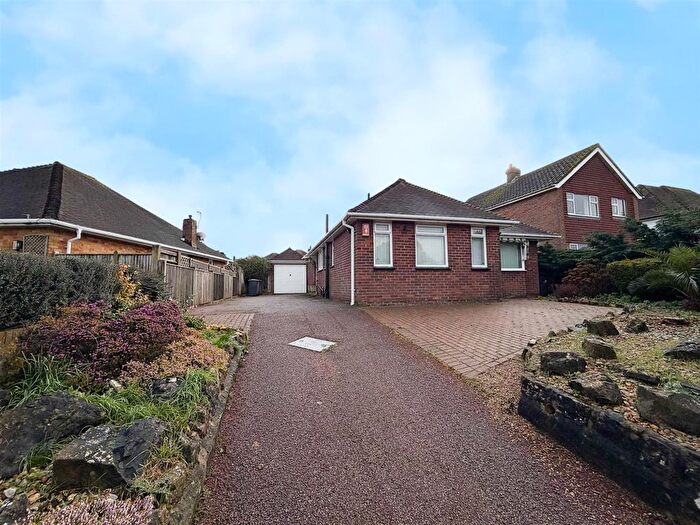 2 Bedroom Detached Bungalow To Rent In Huggetts Lane, Eastbourne, BN22