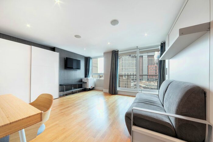 Studio To Rent In Kestrel House, St. George Wharf, Vauxhall, London, SW8