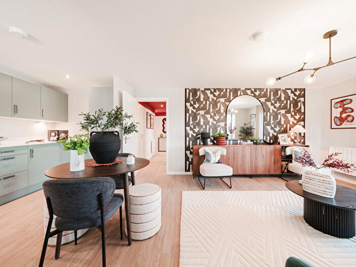 1 Bedroom Flat For Sale In Off Newlands Drive, Grove, Wantage, Oxfordshire, OX12