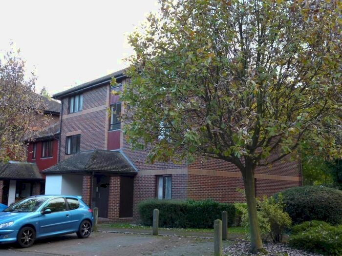 1 Bedroom Flat To Rent In Pebble Drive, Didcot, OX11