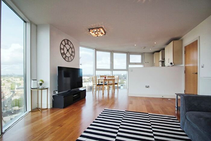 2 Bedroom Flat To Rent In Stratford Eye, Angel Lane, Stratford, E15