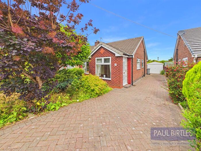 2 Bedroom Semi-Detached Bungalow For Sale In Lock Lane, Partington, Manchester, M31