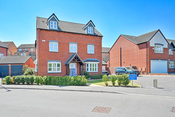 5 Bedroom Detached House For Sale In King Road, Burton-on-Trent, DE13