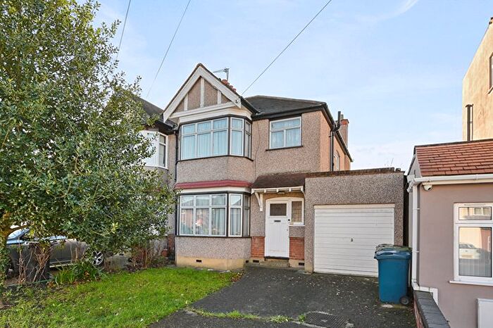 3 Bedroom Semi Detached House For Sale In Hillfield Close, North Harrow, HA2