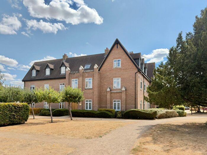 2 Bedroom Flat For Sale In Gatekeeper Walk, Little Paxton, PE19