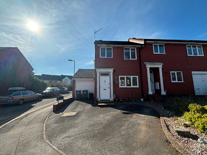 2 Bedroom Property To Rent In Holland Street, Sutton Coldfield, B72