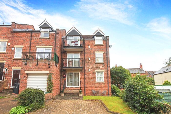 2 Bedroom Flat To Rent In Mains Place, Morpeth, NE61