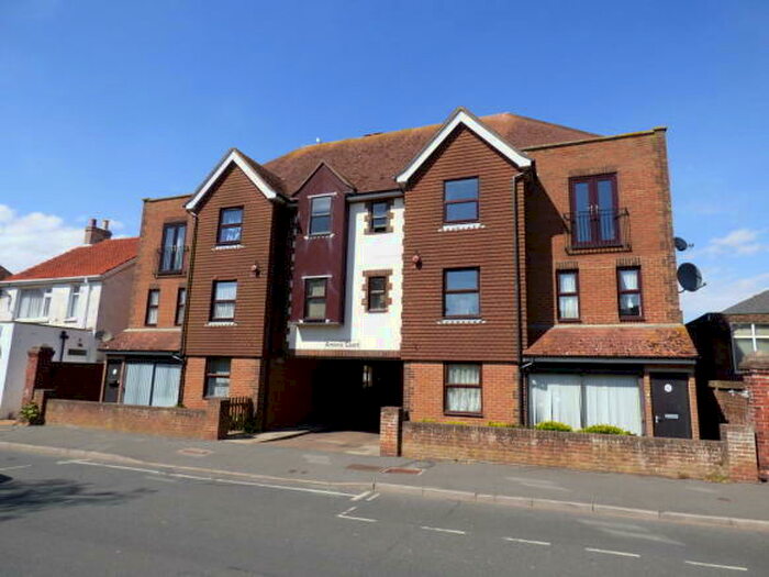 1 Bedroom Apartment To Rent In Littlehampton, BN17