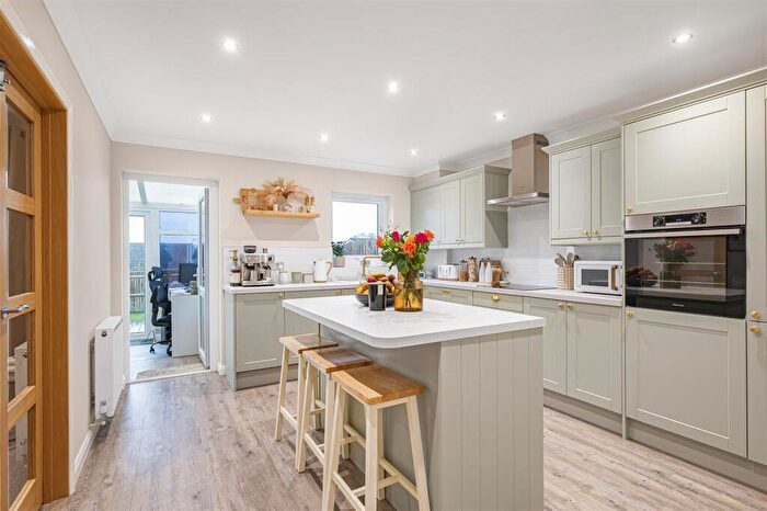 2 Bedroom Bungalow For Sale In Raymond Close, Seaford, BN25