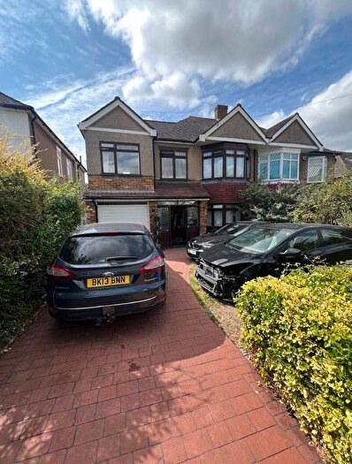 4 Bedroom Semi-Detached House To Rent In Whitehall Close, London, Chigwell, IG7
