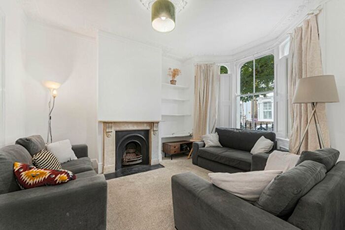 4 Bedroom Terraced House To Rent In Lyal Road, London, E3
