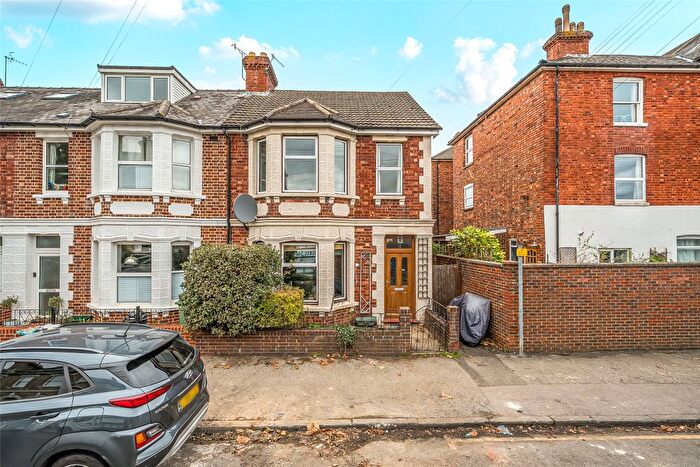 4 Bedroom Semi Detached House For Sale In Beltring Road, Tunbridge Wells, Kent, TN4