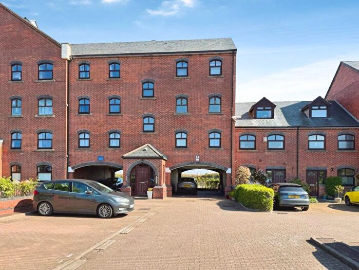 2 Bedroom Apartment For Sale In South Pier Road, Ellesmere Port, CH65