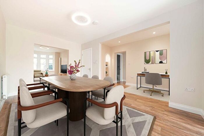 4 Bedroom Semi Detached House To Rent In Waverley Avenue, Twickenham, TW2