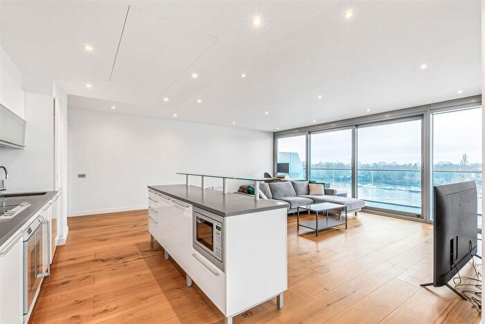 2 Bedroom Flat To Rent In Riverside Quarter, Wandsworth, SW18