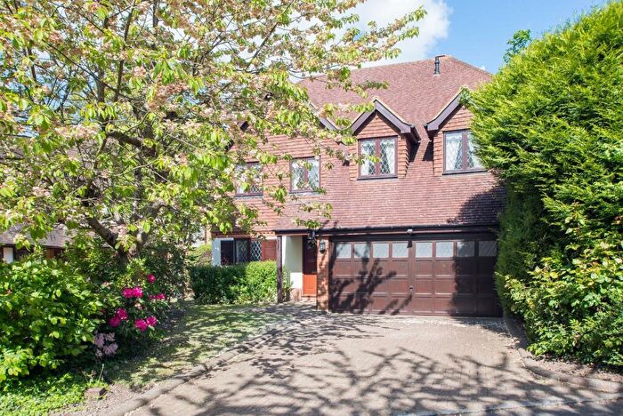 4 Bedroom Detached House To Rent In Icklingham Gate, Cobham, KT11