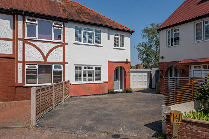 3 Bedroom End Of Terrace House For Sale In Frederick Gardens, Cheam, Sutton, SM1