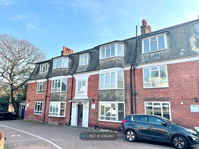 3 Bedroom Flat To Rent In Exeter Park Mansions, Bournemouth, BH2