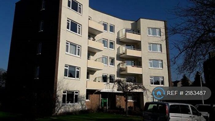 2 Bedroom Flat To Rent In Falcon Court, Edinburgh, EH10