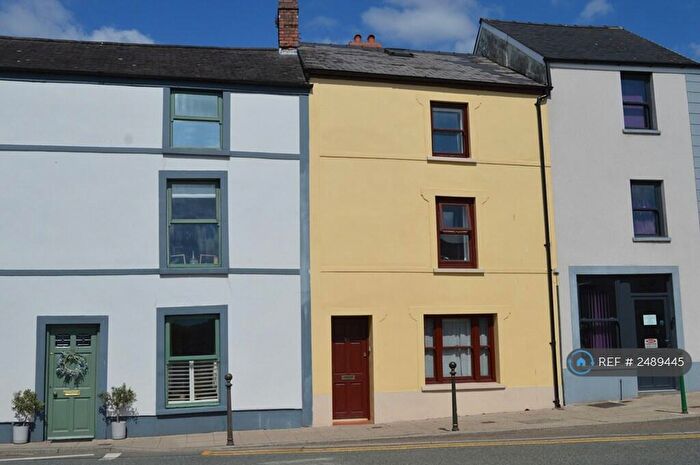 1 Bedroom Flat To Rent In Spilman Street, Carmarthen, SA31