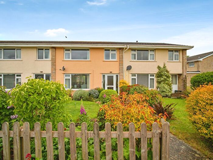 3 Bedroom Terraced House For Sale In Broken Cross, Charminster, Dorchester, DT2