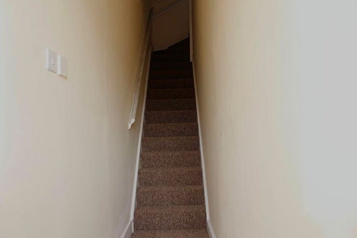 3 Bedroom Flat To Rent In Parklands Parade, Bath Road, Hounslow, TW5