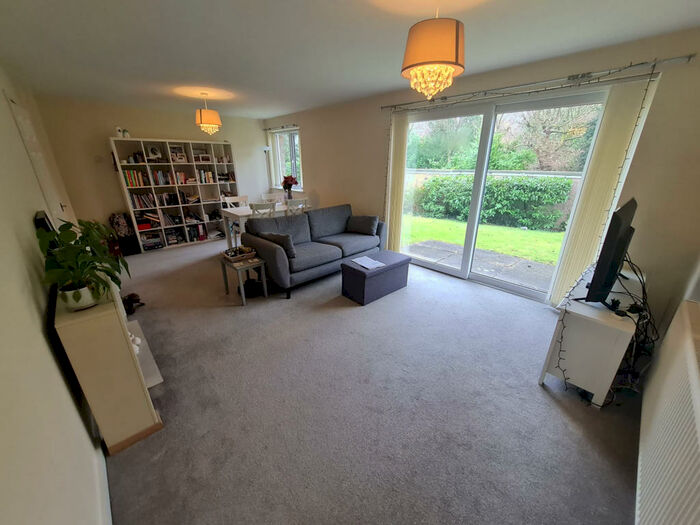 2 Bedroom Apartment To Rent In Cotsford, White House Way, Solihull, B91