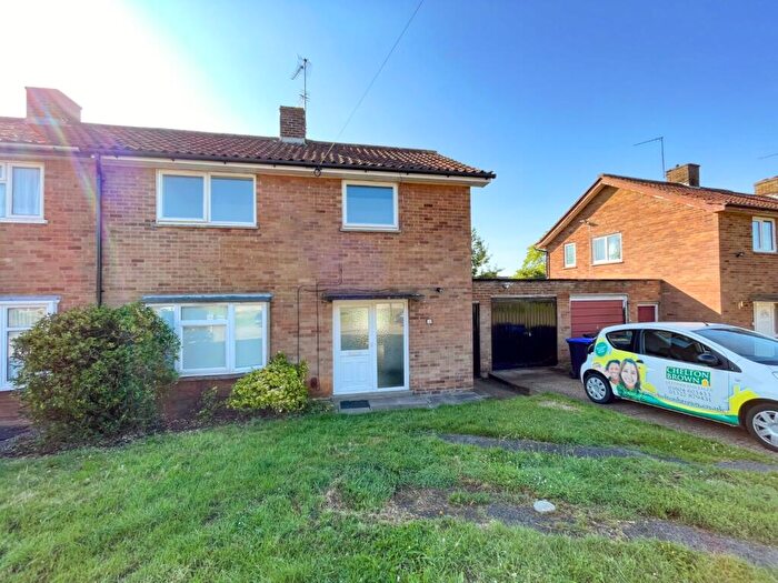 3 Bedroom Semi Detached House To Rent In Avon Drive, Kings Heath, Northampton, NN5