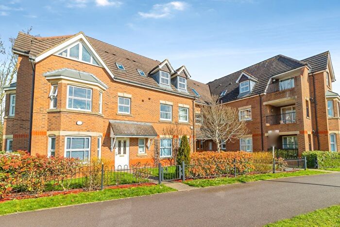 2 Bedroom Flat For Sale In Portishead Drive, Tattenhoe, Milton Keynes, Buckinghamshire, MK4