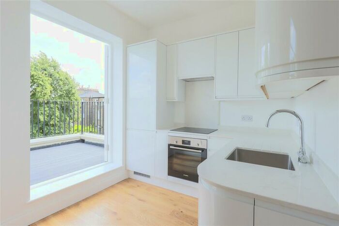 2 Bedroom Apartment To Rent In St Augustine Road, Camden, London, NW1